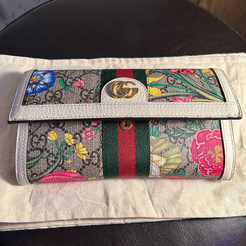 Gucci Ivory Flora Print Snap Foldover Wallet
